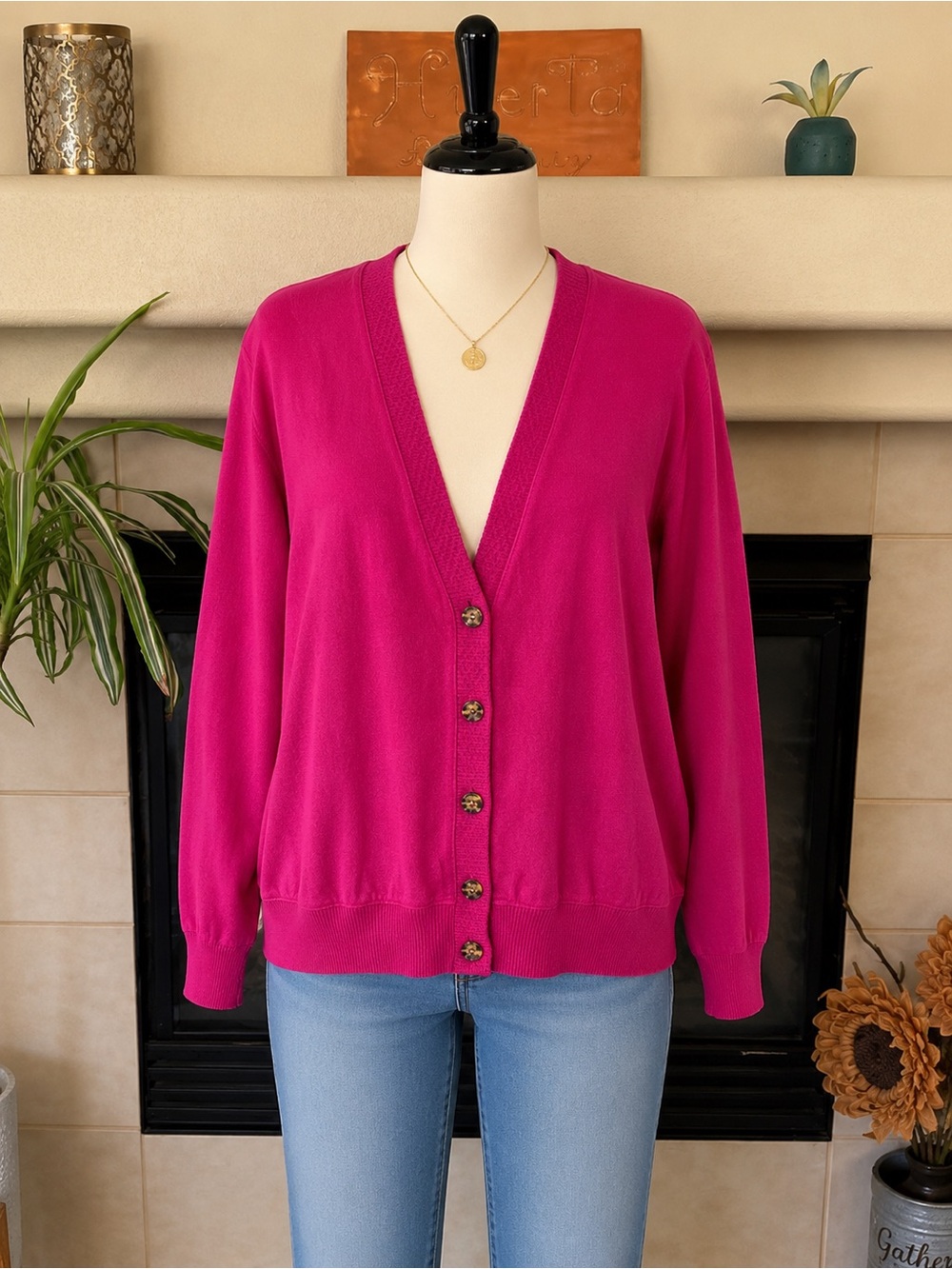 Restless Clothiers Pink 100% Silk Cardigan Womens Medium Button Front VTG 80’s